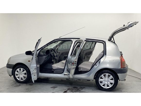 Sahibinden Renault Clio 1.4 RNA 2000 Model