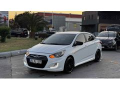 Sahibinden Hyundai Accent Blue 1.4 CVVT Mode 2012 Model 