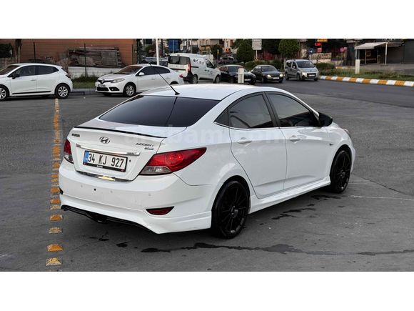 Sahibinden Hyundai Accent Blue 1.4 CVVT Mode 2012 Model 