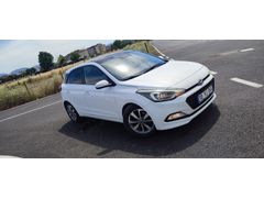 Sahibinden Hyundai i20 1.4 CRDi Style 2015 Model Balıkesir