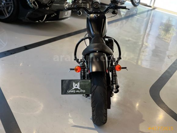 | UNIQ AUTO | 2013 HARLEY DAVIDSON IRON 883 VANCE & HINES EGZOZ