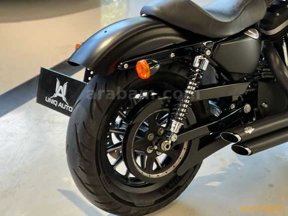 | UNIQ AUTO | 2013 HARLEY DAVIDSON IRON 883 VANCE & HINES EGZOZ