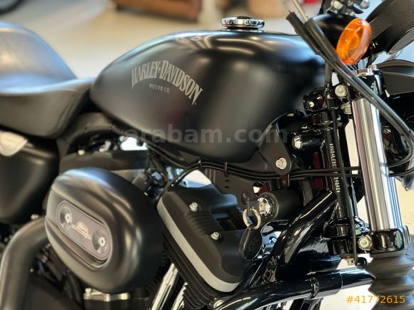 | UNIQ AUTO | 2013 HARLEY DAVIDSON IRON 883 VANCE & HINES EGZOZ