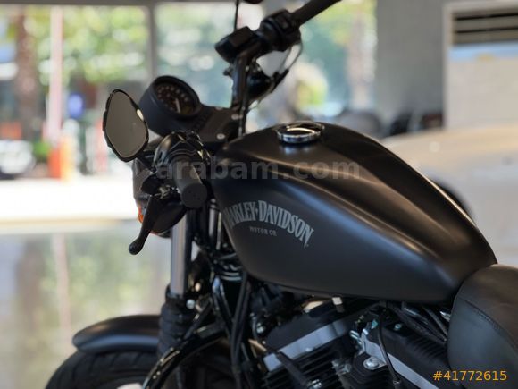 | UNIQ AUTO | 2013 HARLEY DAVIDSON IRON 883 VANCE & HINES EGZOZ