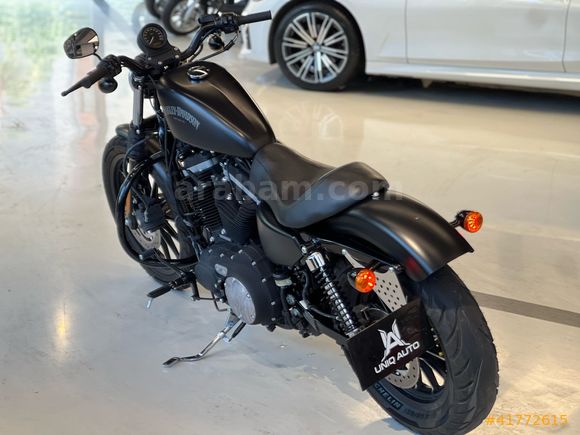 | UNIQ AUTO | 2013 HARLEY DAVIDSON IRON 883 VANCE & HINES EGZOZ