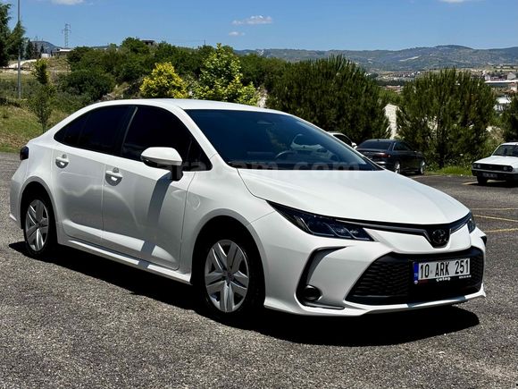 Sahibinden Toyota Corolla 1.5 Vision Plus 2025 Model 