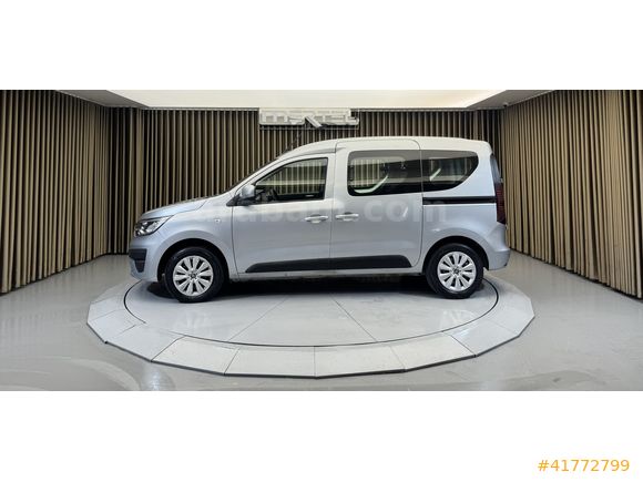 SENETLE ÖDEME 2022 EXPRESS COMBI 1.5 BLUEDCI JOY