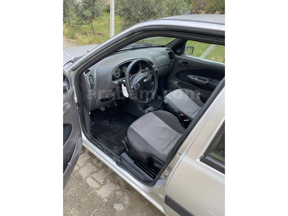 Sahibinden Ford Fiesta 1.4 Fun 2000 Model 
