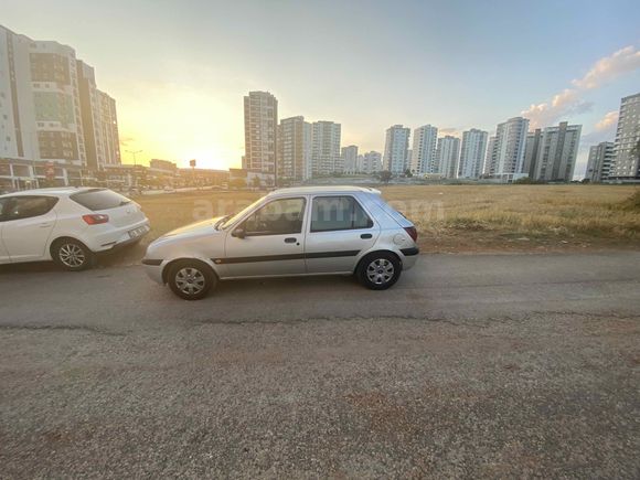 Sahibinden Ford Fiesta 1.4 Fun 2000 Model 