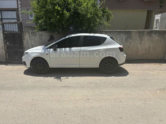 Sahibinden Seat Ibiza 1.4 Reference 2010 Model  179.000 km Beyaz