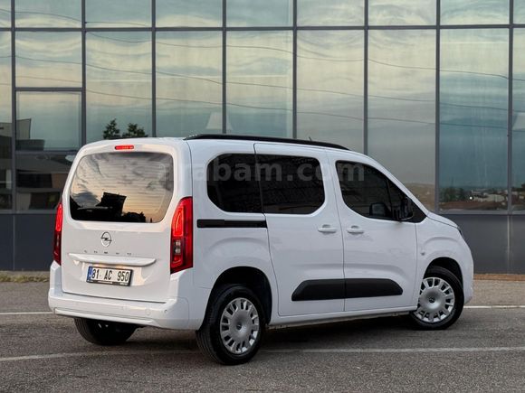 Sahibinden Opel Combo 1.5 CDTI Essential 2024 Model