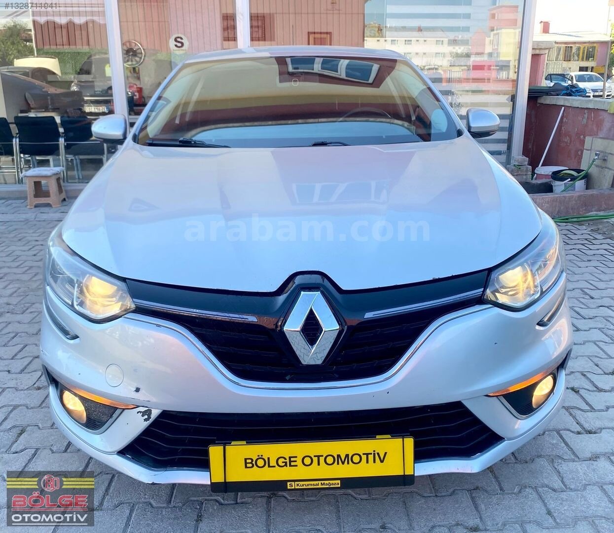 Galeriden Renault Megane 1.5 dCi Touch 2016 Model Van 269.000 km Gri 3