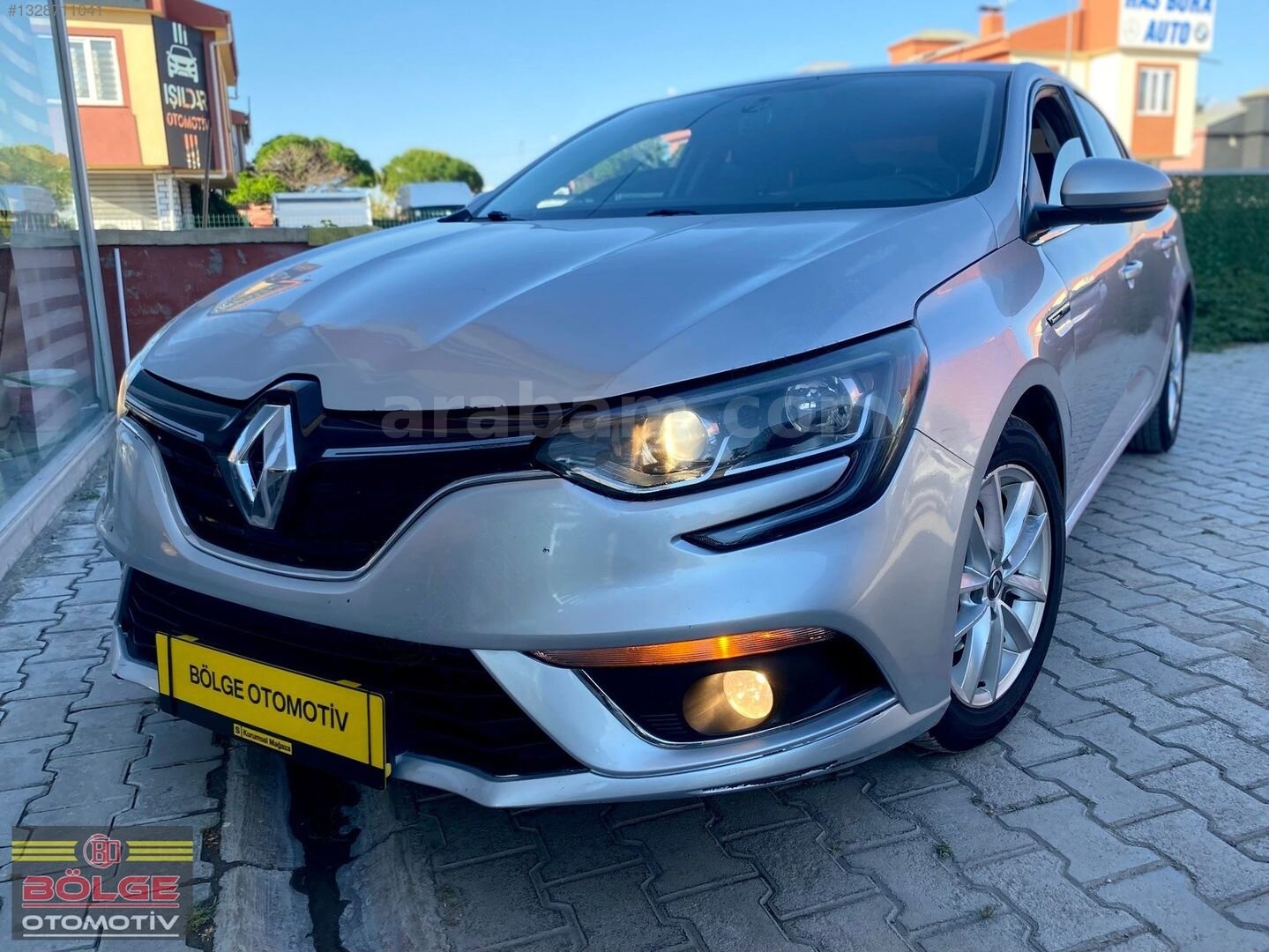 Galeriden Renault Megane 1.5 dCi Touch 2016 Model Van 269.000 km Gri 7