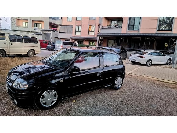 Sahibinden Renault Clio 1.6 RXT 2000 Model