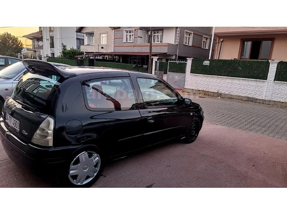 Sahibinden Renault Clio 1.6 RXT 2000 Model