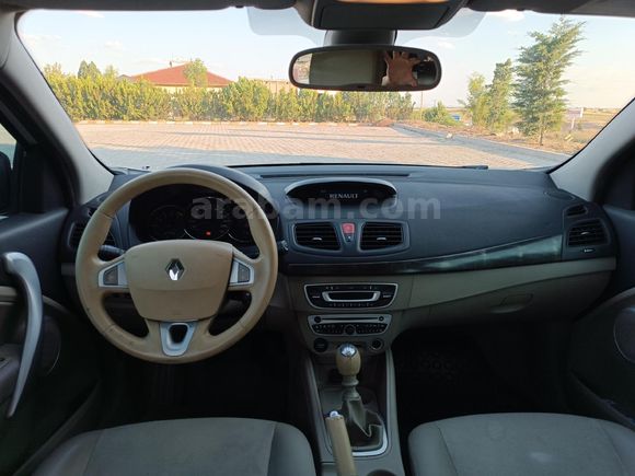 Sahibinden Renault Megane 1.5 dCi Privilege 2011 Model