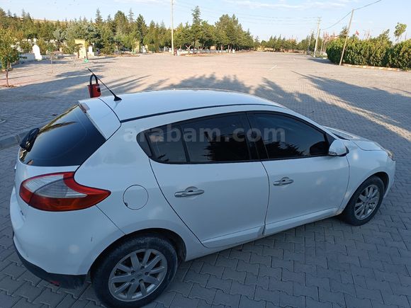 Sahibinden Renault Megane 1.5 dCi Privilege 2011 Model