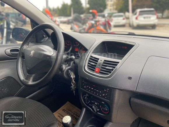 BEYDOĞANLAR'DAN 2011 MODEL 206 PLUS 1.4 HDİ COMFORT