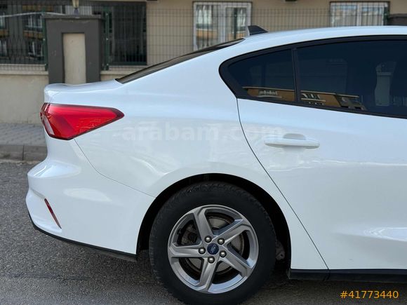 EDEBALI'DAN 70.00 KM DE FOCUS KREDİ KARTINA TAKSİT İMKANI