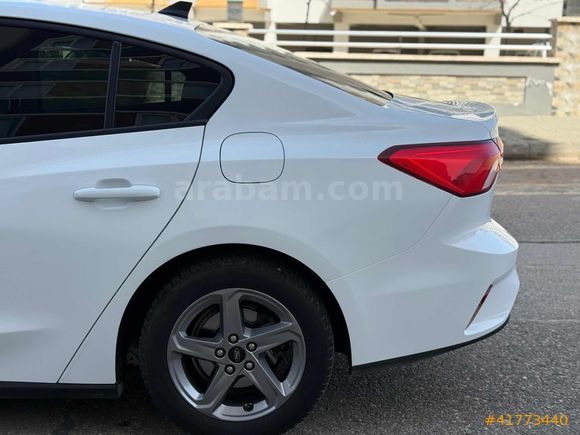 EDEBALI'DAN 70.00 KM DE FOCUS KREDİ KARTINA TAKSİT İMKANI