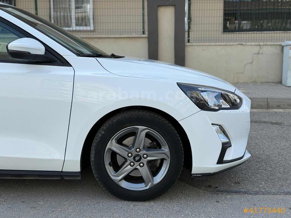 EDEBALI'DAN 70.00 KM DE FOCUS KREDİ KARTINA TAKSİT İMKANI