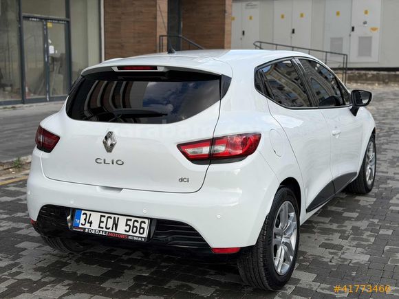 EDEBALI'DAN 2018 MAKYAJLI CLİO KARTA TAKSİT İMKANI