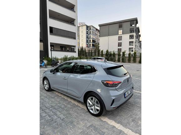 Sahibinden Renault Clio 1.0 TCe Evolution 2024 Model Bursa 80.000 km Gri (metalik)