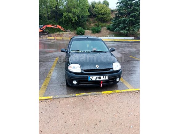 Sahibinden Renault Clio 1.4 RXT 2001 Model