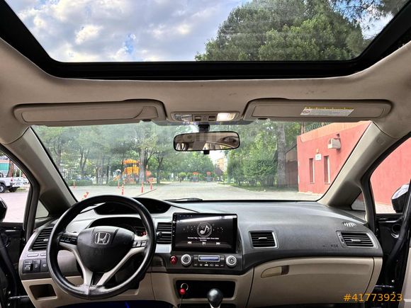 2010 OTOMATİK ELEGANCE MAKYAJLI KASA CİVİC
