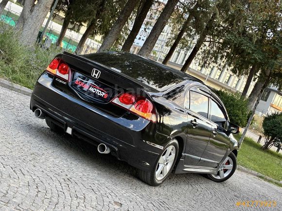 2010 OTOMATİK ELEGANCE MAKYAJLI KASA CİVİC