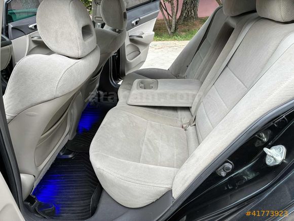 2010 OTOMATİK ELEGANCE MAKYAJLI KASA CİVİC