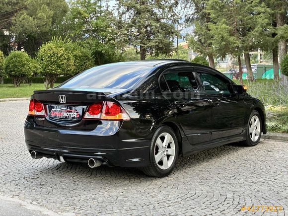 2010 OTOMATİK ELEGANCE MAKYAJLI KASA CİVİC