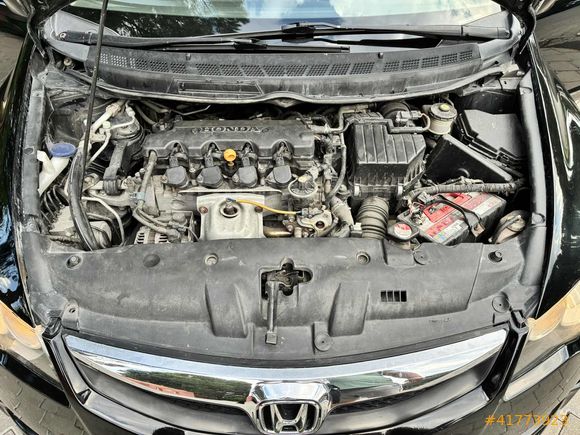 2010 OTOMATİK ELEGANCE MAKYAJLI KASA CİVİC