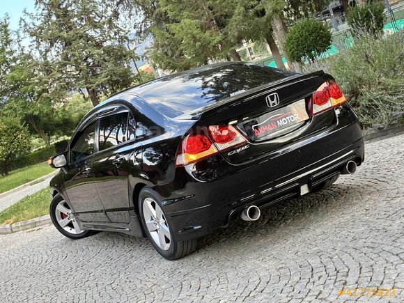 2010 OTOMATİK ELEGANCE MAKYAJLI KASA CİVİC