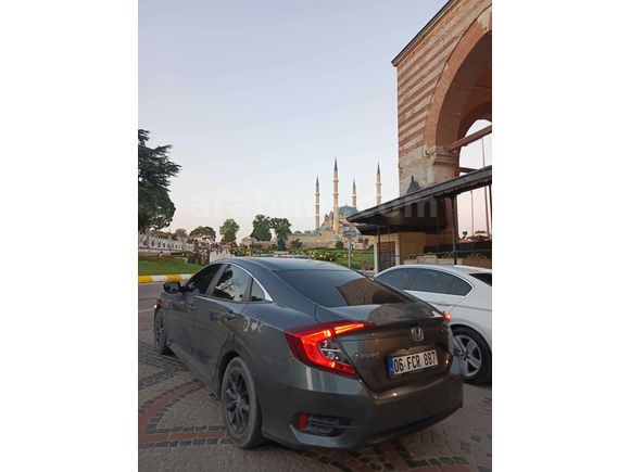 Sahibinden Honda Civic 1.6i VTEC Elegance 2021 Model 