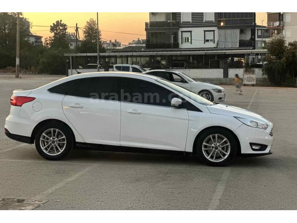 Galeriden Ford Focus 1.5 TDCi Trend X 2015 Model Antalya
