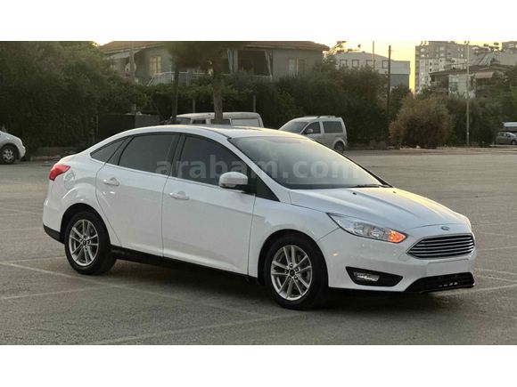 Galeriden Ford Focus 1.5 TDCi Trend X 2015 Model Antalya