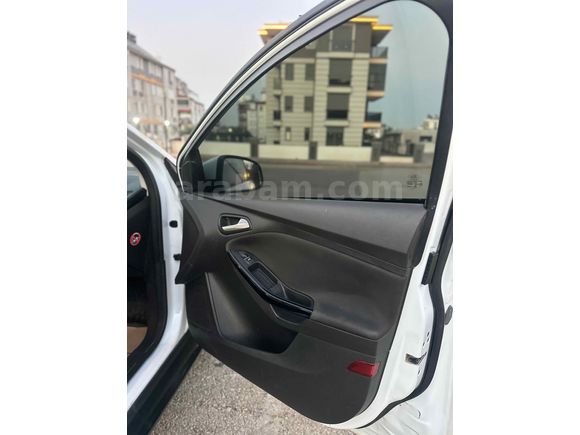 Galeriden Ford Focus 1.5 TDCi Trend X 2015 Model Antalya