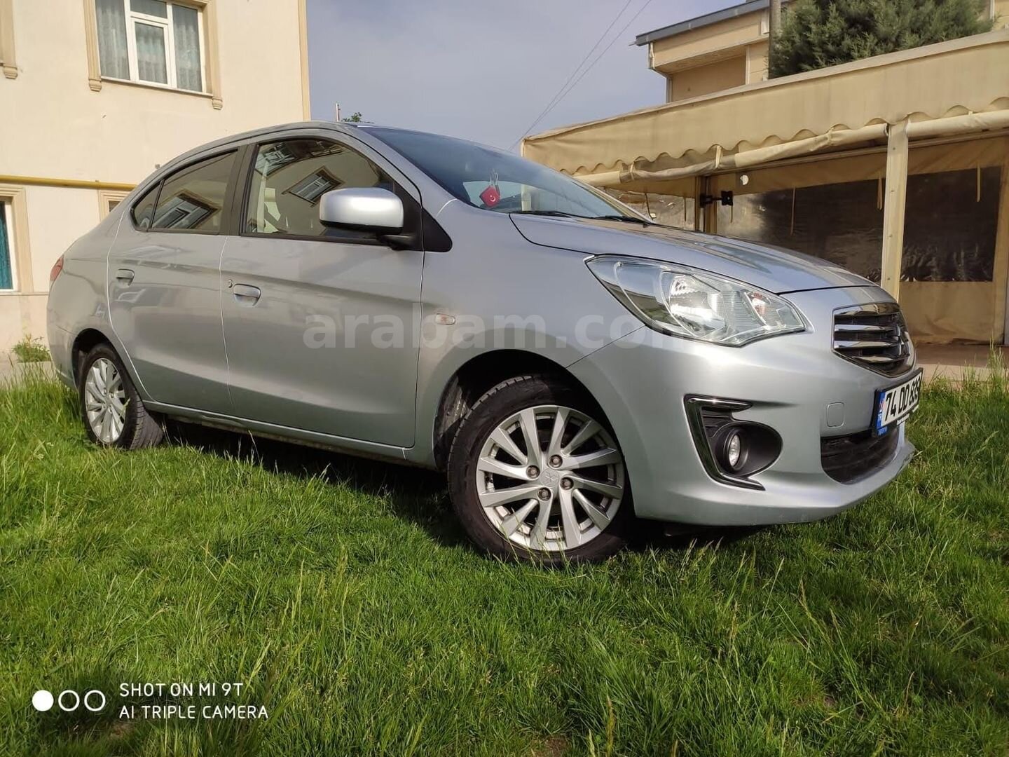 Sahibinden Mitsubishi Attrage 1.2 Intense 2014 Model Sakarya 135.000 km Gri (Gümüş) 7