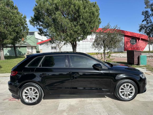 2016 model _ AUDİ A3 _ 1.6TDİ -SPORTBACK -ATTRACTİON- OTOMATİK