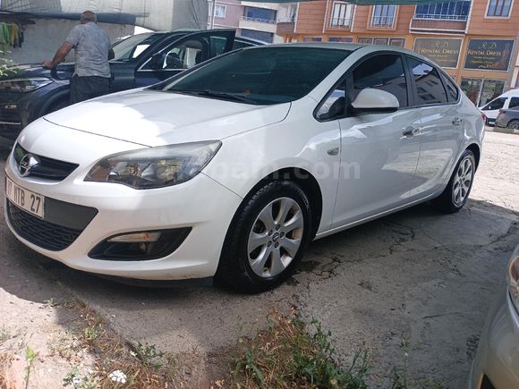 Sahibinden Opel Astra 1.6 Edition  plus 2017 Model  150.800 km Beyaz
