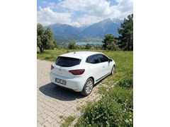 Sahibinden Renault Clio 1.0 TCe Touch 2023 Model Antalya 25.000 km Beyaz