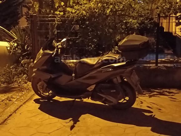 Honda PCX125 Deluxe (İthal)