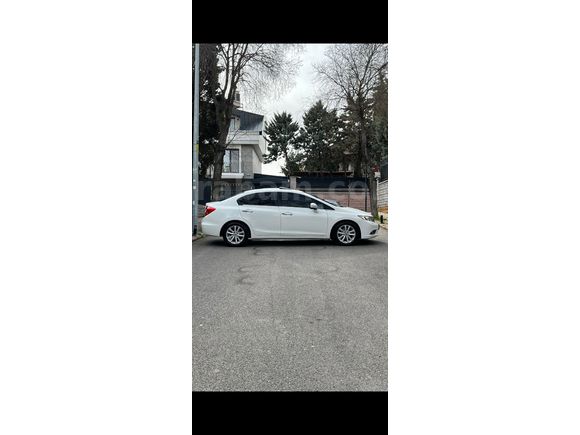 Sahibinden Honda Civic 1.6i VTEC Eco Elegance 2012 Model