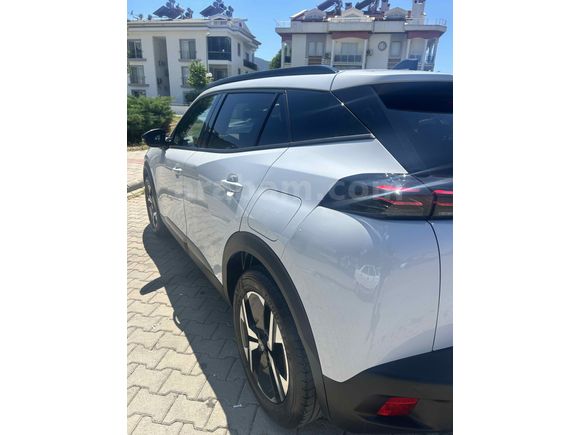 Sahibinden Peugeot 2008 1.2 PureTech Allure 2024 Model 
