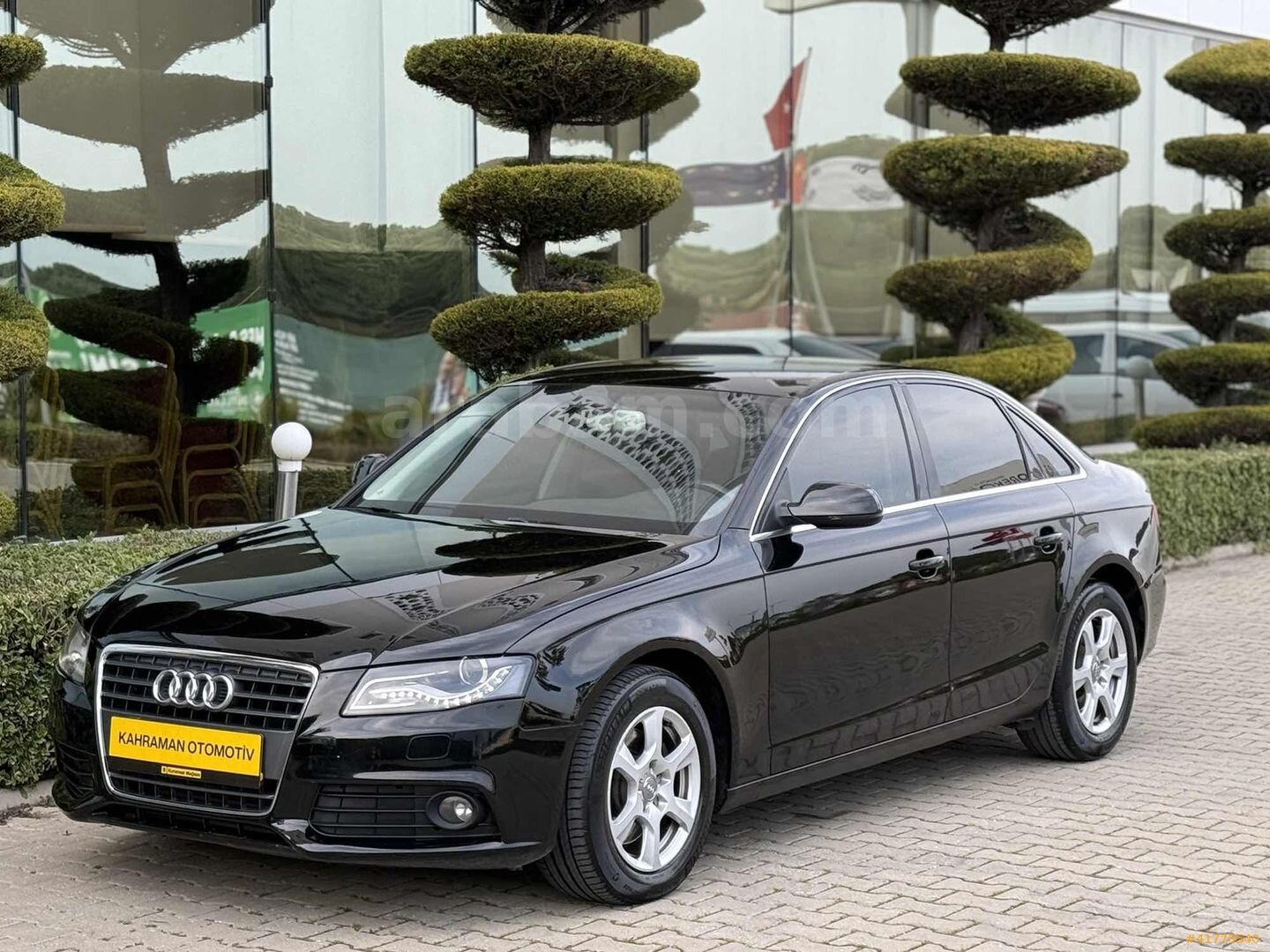 Galeriden Audi A4 Sedan 2.0 TDI 2011 Model Manisa 190.000 km Siyah 5