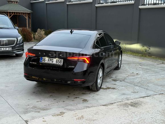 Sahibinden Skoda Octavia 1.5 e-Tec Premium 2020 Model Ankara 73.000 km Siyah