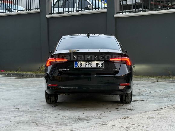 Sahibinden Skoda Octavia 1.5 e-Tec Premium 2020 Model Ankara 73.000 km Siyah