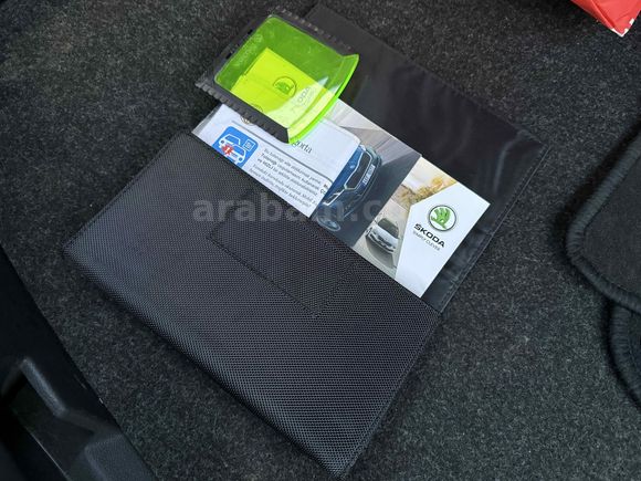 Sahibinden Skoda Octavia 1.5 e-Tec Premium 2020 Model Ankara 73.000 km Siyah