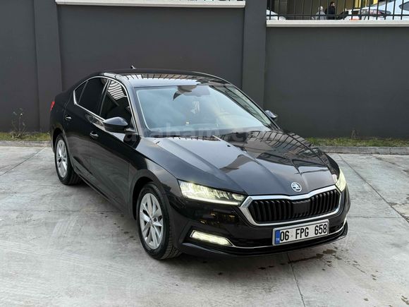 Sahibinden Skoda Octavia 1.5 e-Tec Premium 2020 Model Ankara 73.000 km Siyah